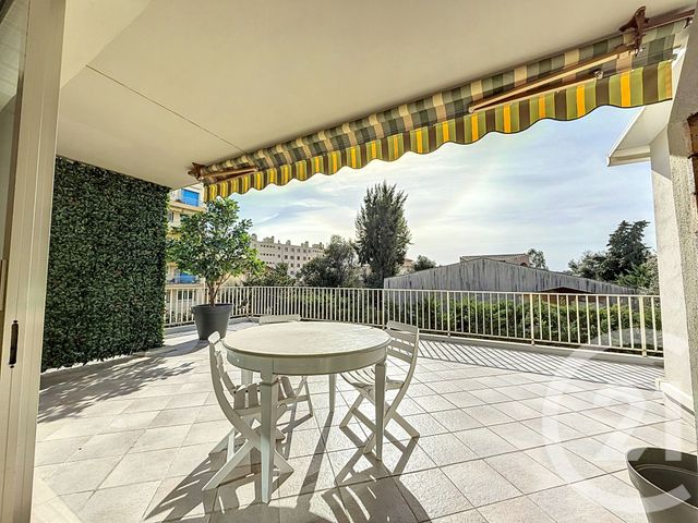 Appartement T4 à vendre - 4 pièces - 111.79 m2 - ANTIBES - 06 - PROVENCE-ALPES-COTE-D-AZUR - Century 21 Albert 1Er